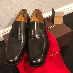 Bally mens shoes brand new